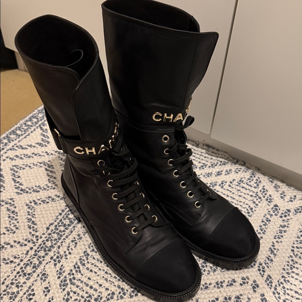 CHANEL Black and Gold Leather Boots AUTHENTIC size 10.5 - Picture 9 of 11